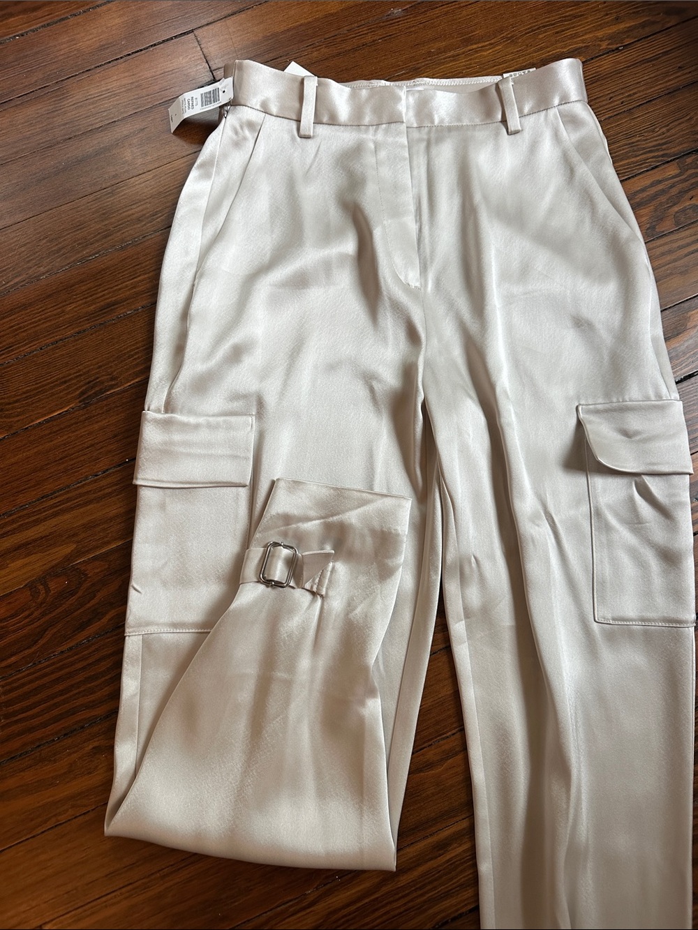 Babaton Refined satin Cargo pants  in pearl